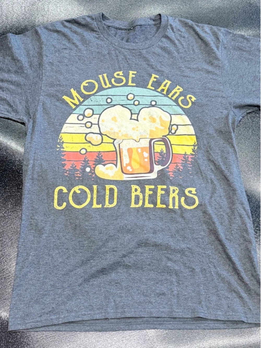 Mouse Ears Cold Beers Graphic T-Shirt Size Small/Medium 1320